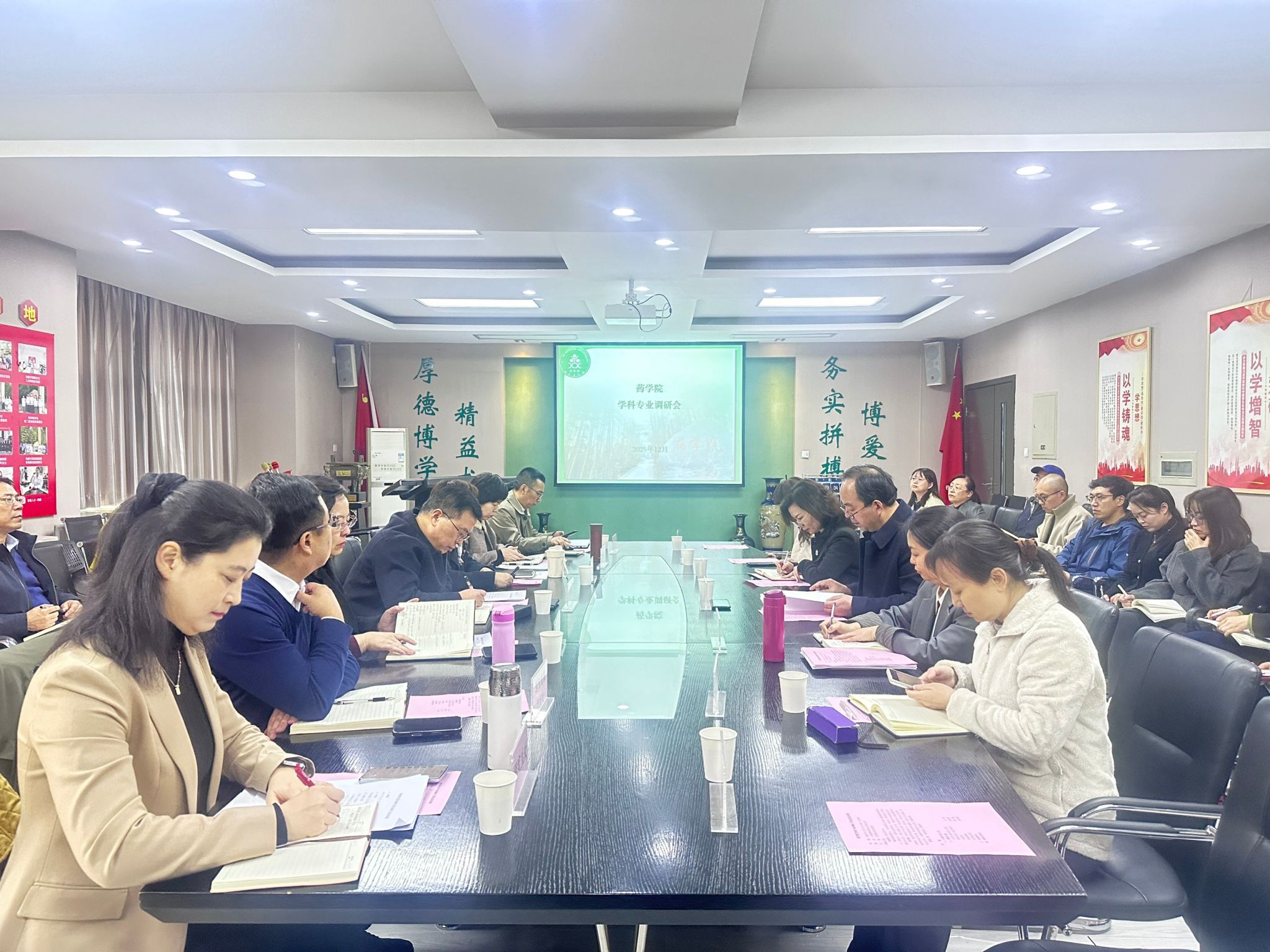 594F13D2C3EC4163F7DDBAE30C4194D4